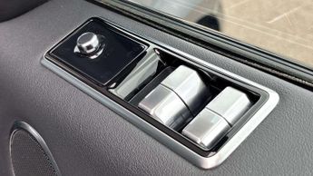 Land Rover Range Rover Sport HSE Silver