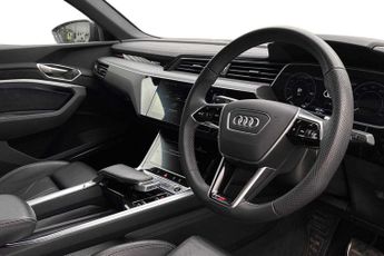 Audi Q8 Black Edition