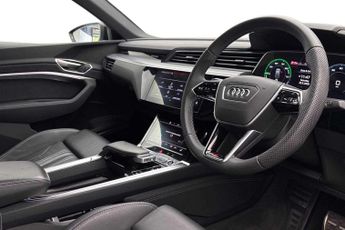 Audi Q8 S Line