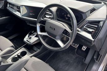 Audi Q4 S Line