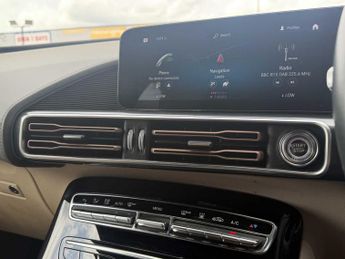 Mercedes-Benz EQC Sport