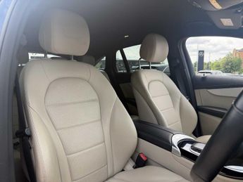 Mercedes-Benz EQC Sport