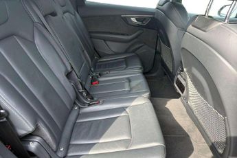 Audi Q7 Black Edition