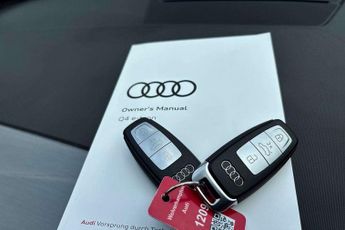 Audi Q4 S Line