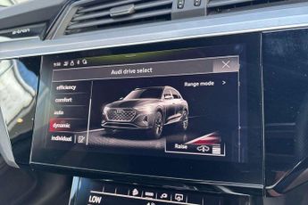 Audi E-Tron Black Edition