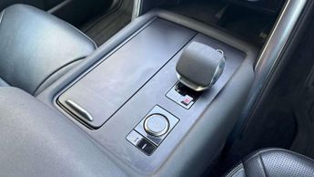 Land Rover Discovery Diesel HSE Commercial
