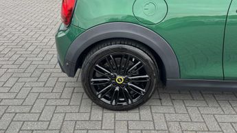MINI Hatchback Cooper S Level 2