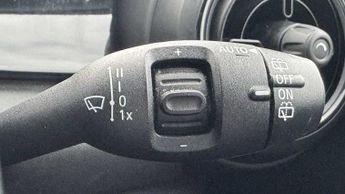 MINI Hatchback Cooper S Level 2