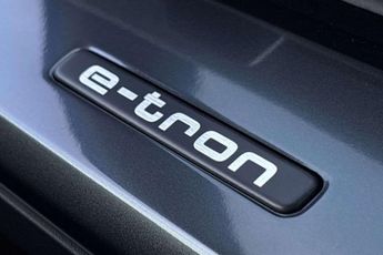 Audi Q4 Black Edition
