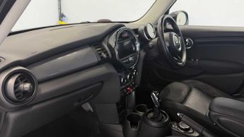 MINI Hatchback Cooper