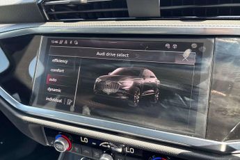 Audi Q3 Black Edition