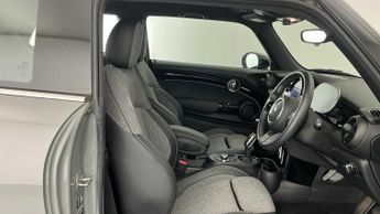 MINI Hatchback Cooper S Level 2