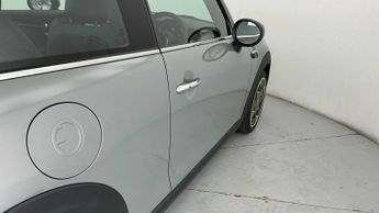 MINI Hatchback Cooper S Level 2