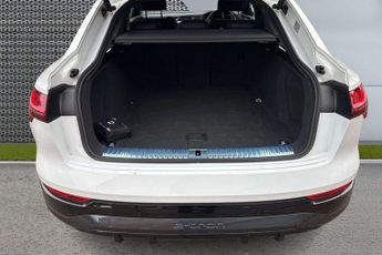 Audi Q8 S Line