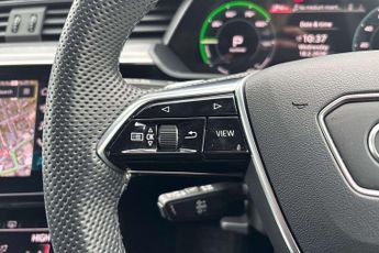 Audi Q8 S Line