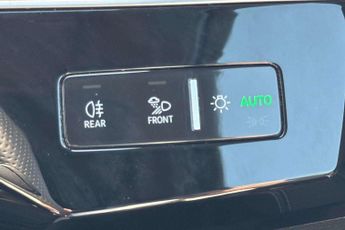 Audi E-Tron Black Edition