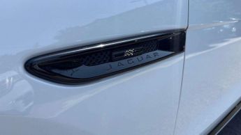 Jaguar F-PACE Chequered Flag