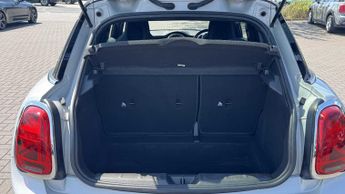 MINI Hatchback Cooper