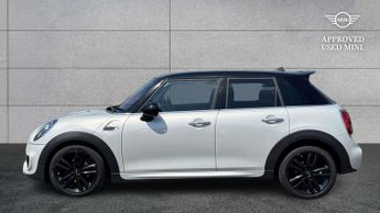 MINI Hatchback Cooper