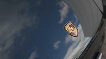 Porsche Macan Estate 