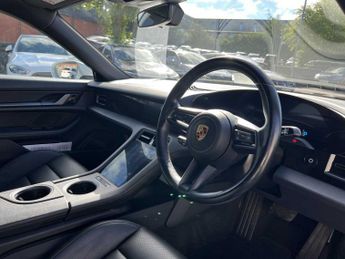 Porsche Taycan 4S