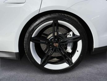 Porsche Taycan 4S