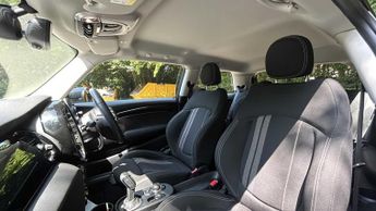 MINI Hatchback Cooper S Level 1