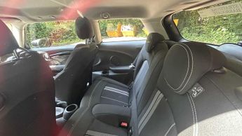 MINI Hatchback Cooper S Level 1