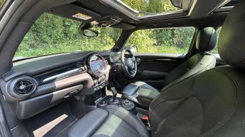 MINI Hatchback Cooper S Level 3
