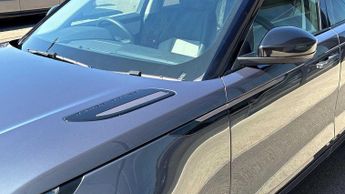 Land Rover Range Rover Velar Dynamic SE