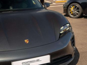 Porsche Taycan 