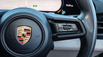 Porsche Taycan 