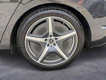 Mercedes-Benz EQE AMG Line