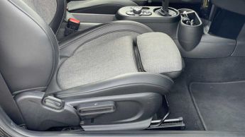 MINI Hatchback Cooper S Level 2