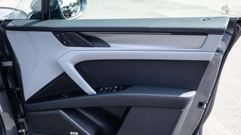 Porsche Cayenne Electric 