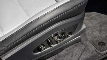 Porsche Cayenne Electric 