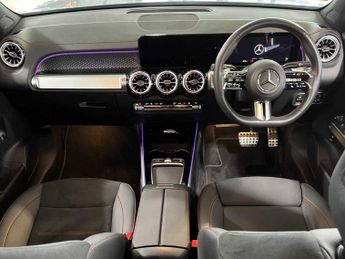 Mercedes-Benz EQB AMG Line Executive