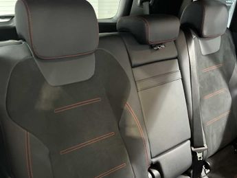 Mercedes-Benz EQB AMG Line Executive