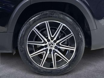 Mercedes-Benz EQB AMG Line Executive