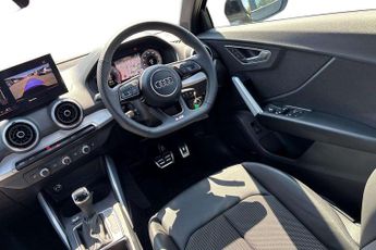 Audi Q2 Black Edition