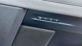 Land Rover Range Rover Evoque R-Dynamic HSE