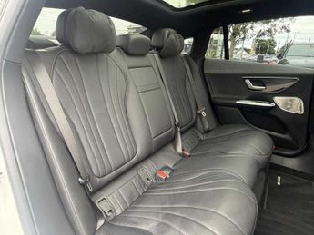 Mercedes-Benz EQE AMG Line Night Edition