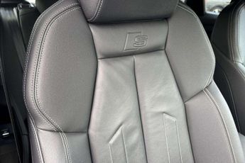Audi Q4 Black Edition