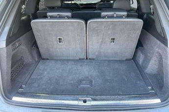 Audi Q7 S Line