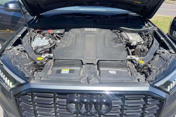 Audi Q7 S Line