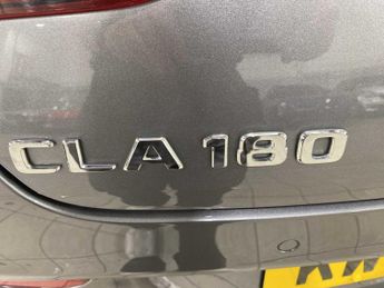Mercedes-Benz Cla AMG Line