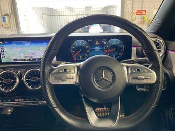 Mercedes-Benz Cla AMG Line