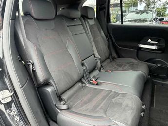 Mercedes-Benz EQB AMG Line Executive