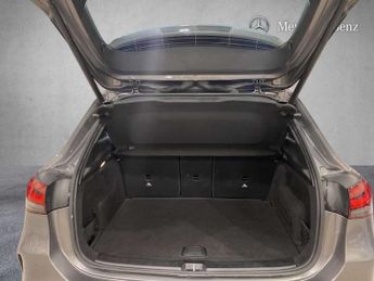 Mercedes-Benz GLA AMG Line