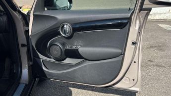 MINI Hatchback Cooper Classic